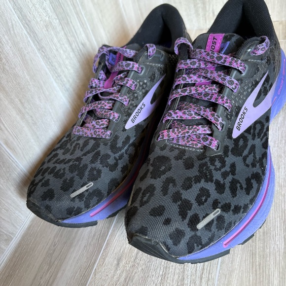 Brooks Ghost 14 Shoes Women's Electric Cheetah Leopard Sneakers 1203561B098 - Picture 6 of 8